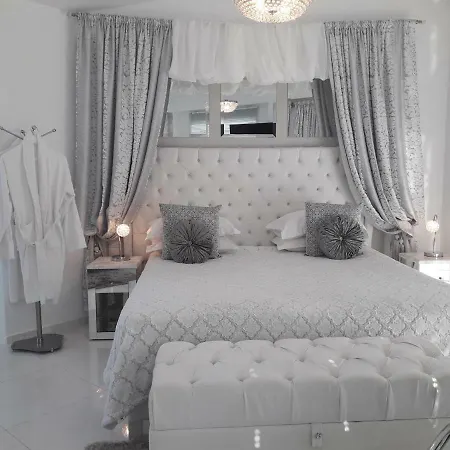 Villa Volimes,zakynthos,dion Suite,private Pool,ideal For Young Families And Children *